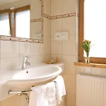 Hotel Huber Tramserhof 4*